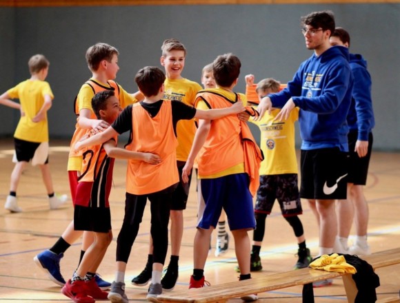 Basketballtrainer im Mini- und Jugendbereich gesucht
